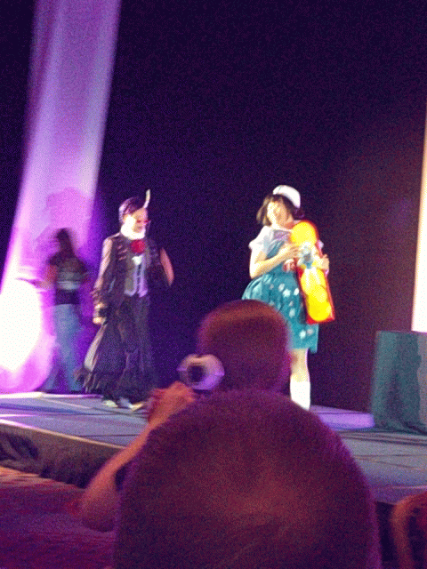 chaozrael:  qweety:some gifs of some of the cosplays Im back from TN and I had a