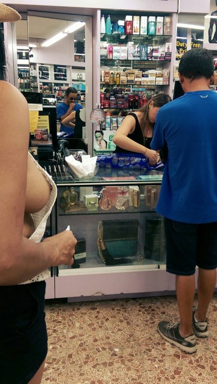 everwatchful:  Can you understand now why us British LOVE queueing…?