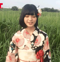 fujienyan:  Keyakizaka46 (Hirate Yurina) - BLT 8.2016youtube