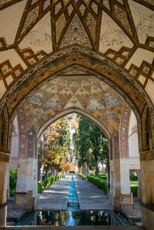 Bagh-e Fin Gardens, Kashan / Iran (by knet2d).