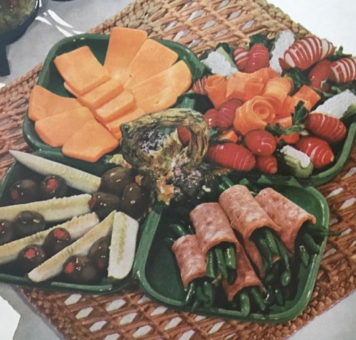 Garden Tray Better Homes & Gardens Salad Book 1958