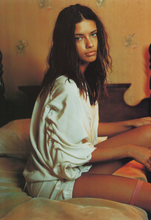 vodis:Marie Claire Italia November 2003Adriana Lima shot by Amanda de Cadanet