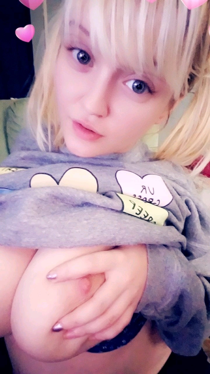 satanslittleangelbaby: Buy my snapchat! Only 20$ for lifetime snapchat access (daily