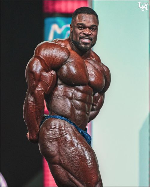 drwannabebigger:Brandon Curry