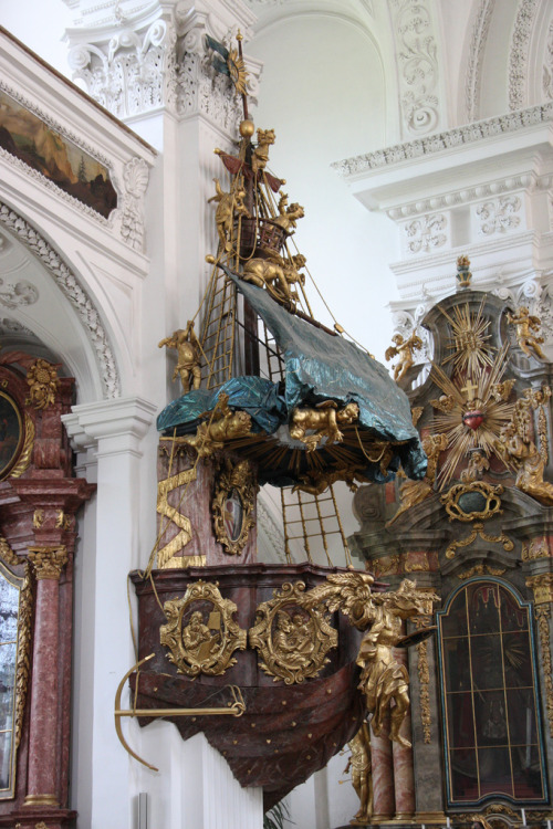 booksnbuildings:  Irsee Abbey, Bavaria The pulpit, in the shape of a Baroque ship’s prow (photos by 