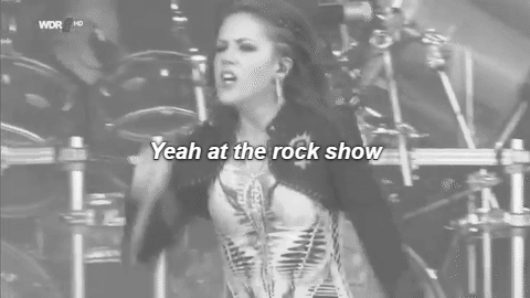creaturesunhallowed:  At the rock show You’ll be right in the front row Heart and