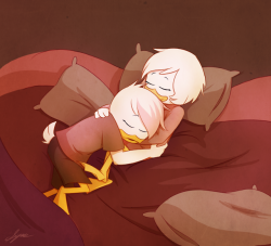 syrasenturi:  Sleepy hugs@weblenaweek