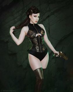 Threnody in Velvet - Corsetry, Lingerie and