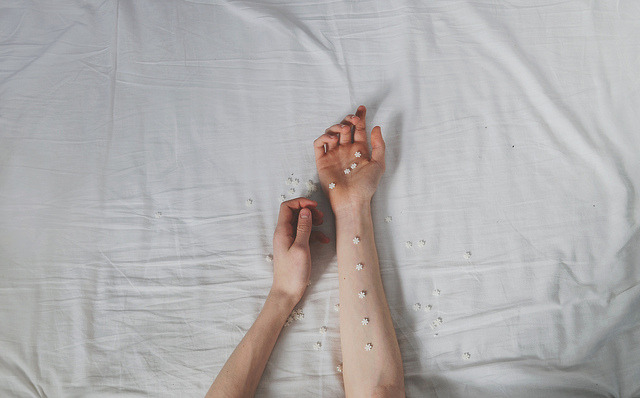 coldemi:  Flakes by mattias tyllander on Flickr.