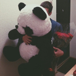 trippin-lazy:  I know its very cliche but I would love to receive something like this on Valentines day