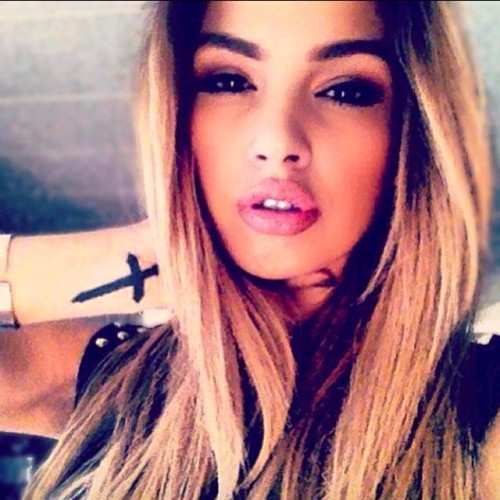 instagram-girlz:  instagram-girlz.tumblr.com deealvarez143