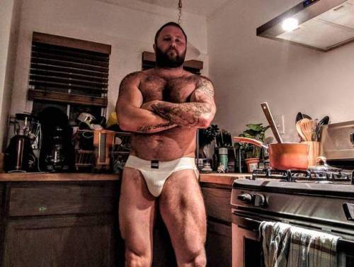 bubba-and-cubby:  Can’t help but brag when that is what I get to come home to every night….Makes my heart melt. He’s lookin DAMN good in that new jock. 