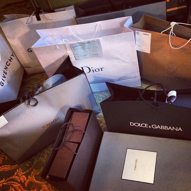 golddiggerr:  thedevilwearslouboutins:  Instagram @kaidit  http://instagram.com/Msivana_
