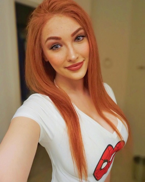 love-cosplaygirls:Mary Jane Watson from Marvel Comics by Anna Faith
