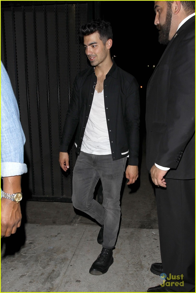 jobrosnews:  Joe Jonas arriving to the Kings of Leon after party in Los Angeles [10/3]