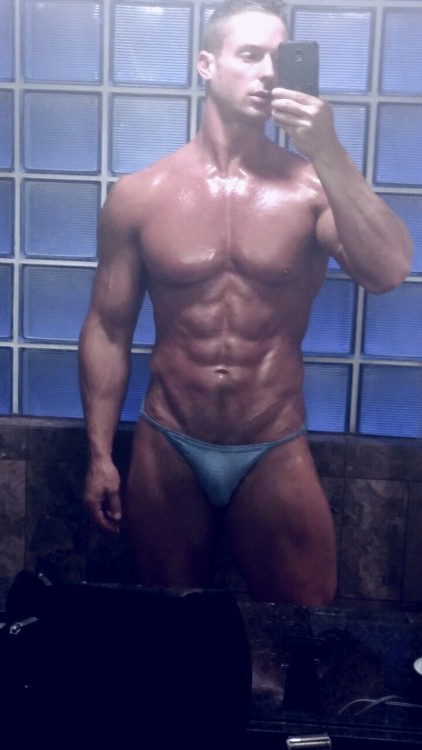 trevoradamsmodel:  Selfie: Trevor Adams 