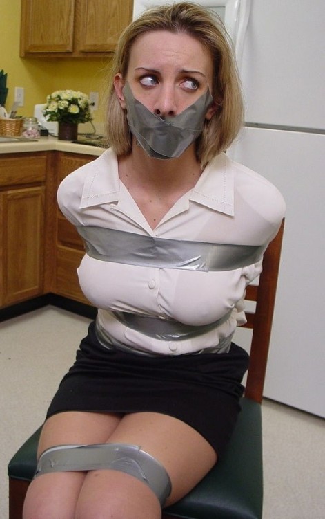 gagged4life:For those of us who have a hard time eating right-size portions at the dinner table …