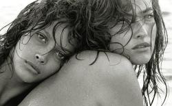 80s-90s-christy-turlington:  Christy Turlington &amp; Tatjana Patitz by Herb Ritts (1986)