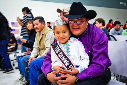 A proud father can’t hold back his tears after his daughter’s victory during Tséhootsooí