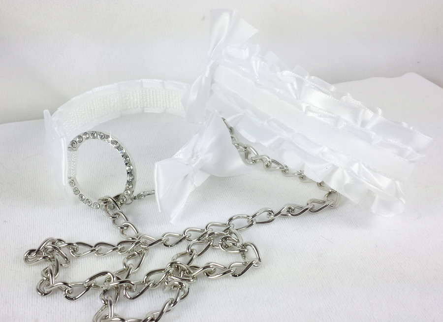 kitten-sightings:  White Rhinestone O-ring Slide Loop with Leash $35.00Available