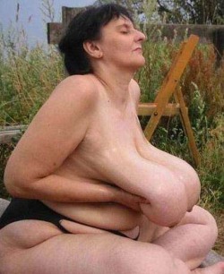 Nice Full Bodied Older Woman With Magnificent Breasts!Find Senior Sex Partners Here&Amp;Hellip;