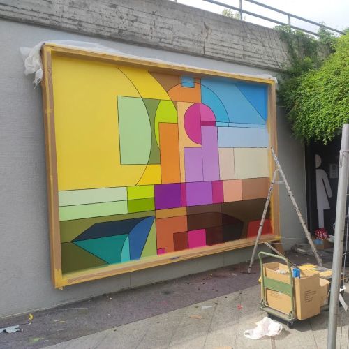 @dome_streetart  Men at Work&hellip;&hellip; &hellip;finished the Background. Next step 