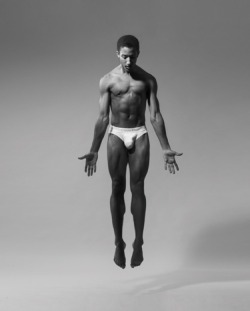 pas-de-duhhh:  pas-de-duhhh:Harper Watters dancer with Houston Ballet Photographed by Gerardo Vizmanos In celebration of Black History Month I want to show love to our black dancers in the ballet world!