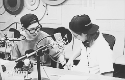 shinwooed:  yeah, guys, you’re on camera (◎ヮ◎) 