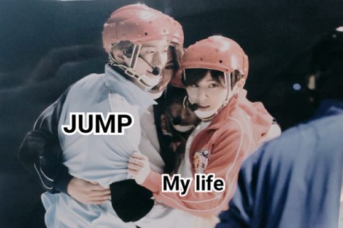 I just saw the pic on twitter of Yama clinging to Yuto and I made this ✌✌ My life would seriously f