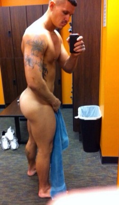 petaagujeros:  lightskinnedboys:  Stacked