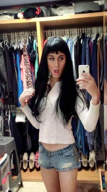 isabellacanotrans: Just in case you forgot me :* :* &lt;3Isabella