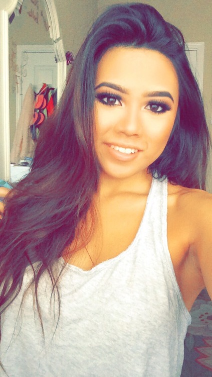 morninqdessert:Just a selfie for ju