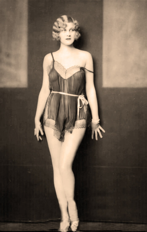 ilovedamsels1962: Hazel Forbes, Ziegfeld girl