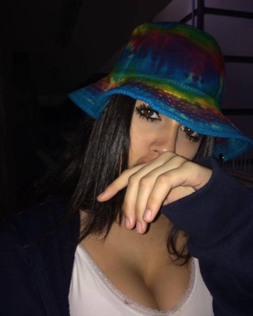 http://streetgrl.tumblr.com/post/154650329412