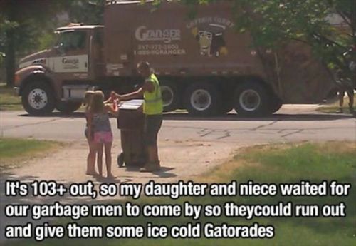 foreveralone-lyguy:  gettingahealthybody:  webofgoodnews:  Some more kindness! Image sources: 1, 2, 