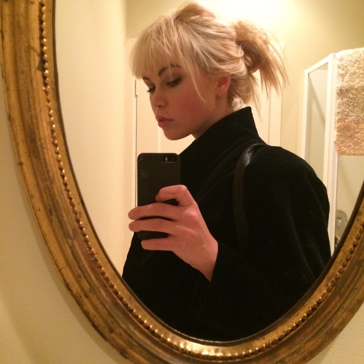 paintgod:  2:28 am walk looks