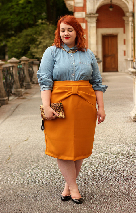diamondpistols:inclusivestreetstyle:guys i just found the cutest french plus size fashion blogger, c