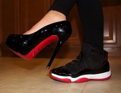 phuckindope:  Love when she has both 😏
