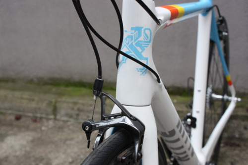 standertbikes: Ritte at Standert Bicycles. White Bosberg 3.0 with Sram Force.