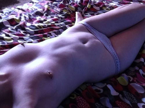 sub-self:  I haven’t put up many pictures lately, so here you go! :)