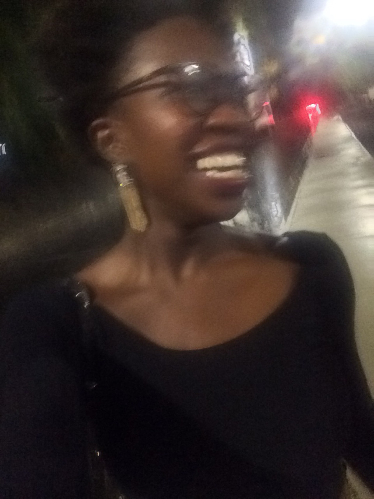 prettyblackthang:  cheesin. 😁 happy blackout.