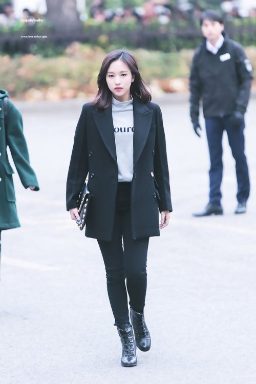 fy-mina: 171110 Music Bank© COUP DE FOUDRE | Do not edit.