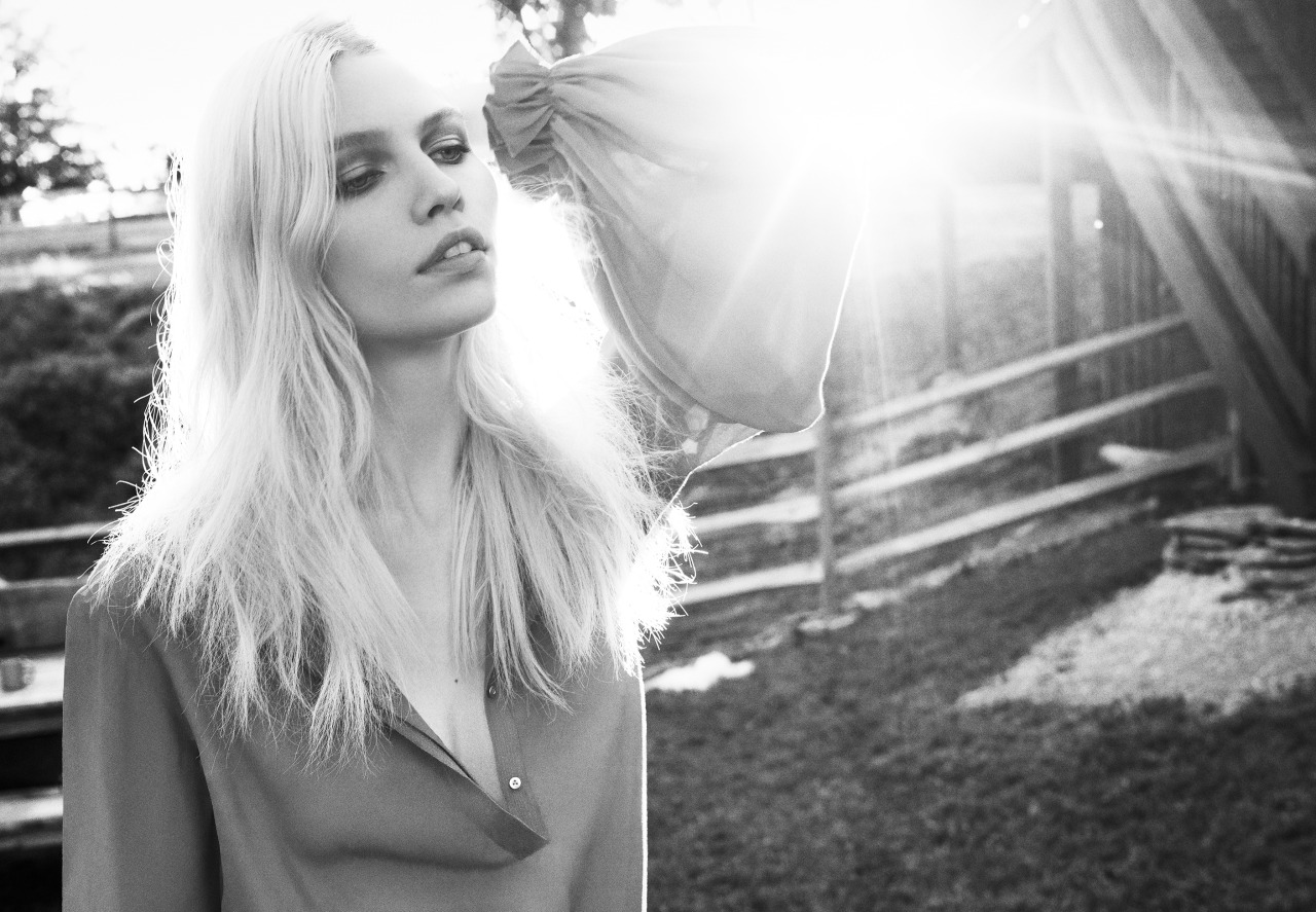 favorcelebs:  Aline Weber