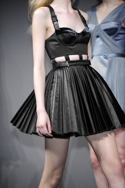 fraser-grey:  Honeypot | The Red Dress