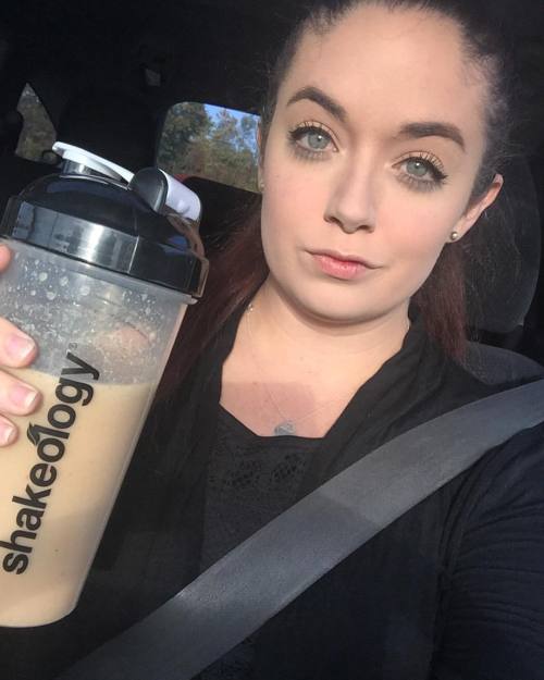 Happy Friday everyone! Can I just say one of the best parts of my Shakeology in the morning is the e