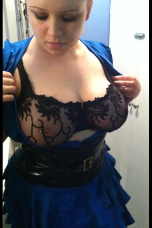 chubbyandbusty: Big tits in lingerie I always did love anything in TARDIS blue :)