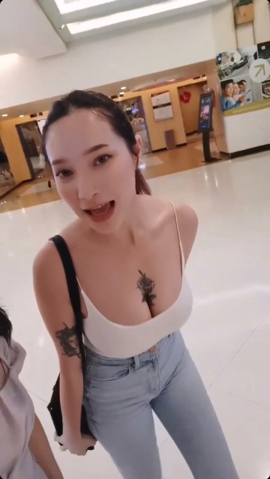 Val 😍