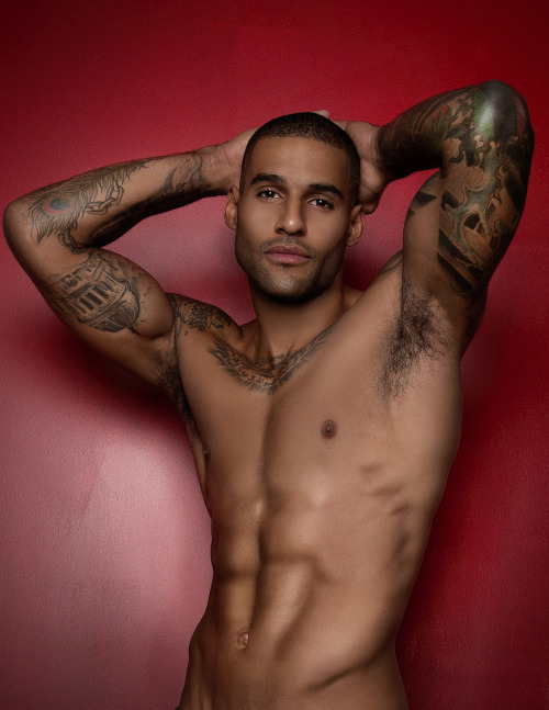 male-oep:    Chocolate Treat (40)  …..featuring model NASAN FITZ-HENLEY!   Click ‘Chocolate Treats (MOC)’ to see more men of color on Male Oriented Erotica & Perspectives (MOEP).   