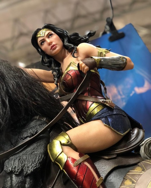 coolmoonlife: Wonder Woman on Horseback Statue by Prime 1 Studio at Tokyo Comic-Con 2017