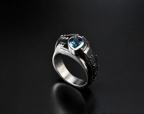 gatojewelry: Industrial ring “Probatundum”sterling silver, natural topaz London Blue